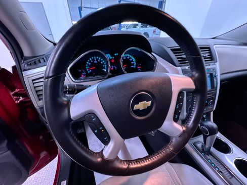 Used 2012 Chevrolet Traverse LTZ image 15