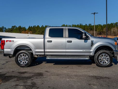 Used 2022 Ford F250 XL w/ STX Appearance Package image 9