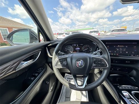 Used 2021 Buick Envision Avenir w/ Technology Package II image 14