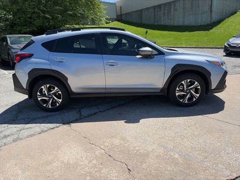 Used 2024 Subaru Crosstrek 2.0i Premium AWD/4WD image 4