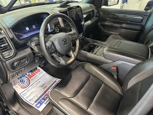 Used 2025 RAM 1500 Limited AWD/4WD image 15