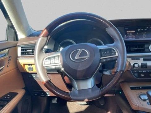 Used 2018 Lexus ES 350 w/ Premier Package image 14