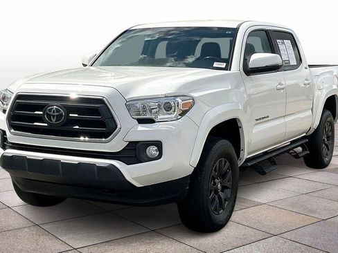 Used 2022 Toyota Tacoma SR5 w/ Technology Package RWD image 11