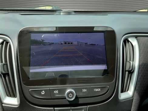 Used 2024 Chevrolet Malibu LT FWD image 15