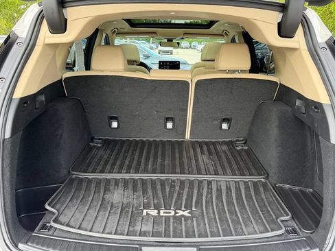 Used 2023 Acura RDX w/ Technology Package FWD image 16