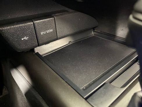 Used 2024 Toyota Camry SE FWD image 30