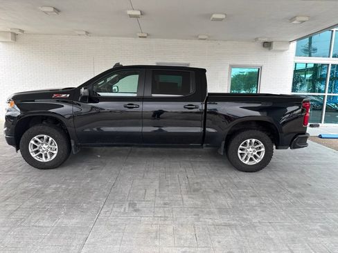 Used 2023 Chevrolet Silverado 1500 RST AWD/4WD image 3