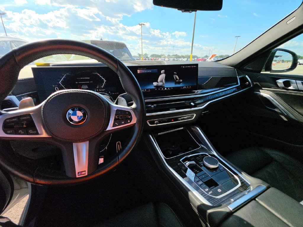 Used 2025 BMW X6 xDrive40i AWD/4WD image 6