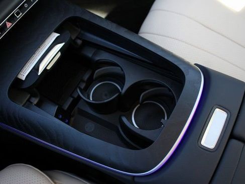 New 2026 Mercedes-Benz E 350 4MATIC Sedan image 26