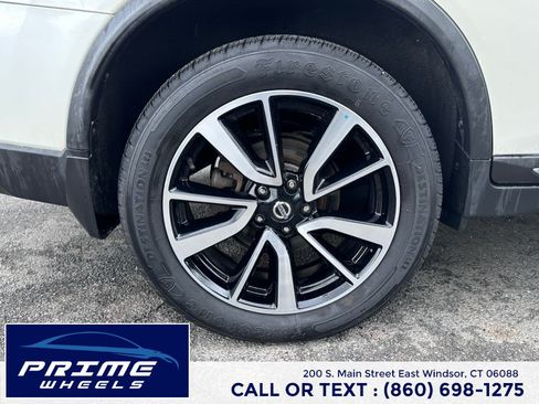 Used 2018 Nissan Rogue SL w/ Premium Package AWD/4WD image 25