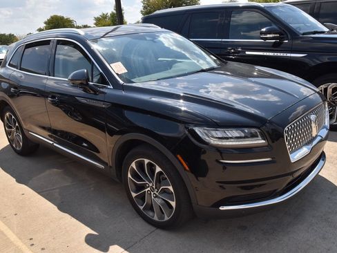 Used 2023 Lincoln Nautilus Reserve w/ Equipment Group 201A AWD/4WD image 4