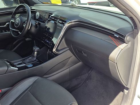 Used 2024 Hyundai Santa Cruz Limited image 10