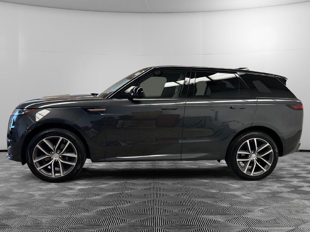 Used 2023 Land Rover Range Rover Sport SE Dynamic AWD/4WD image 2