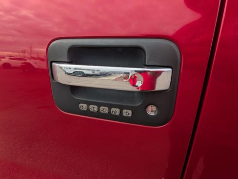 Used 2013 Ford F150 XLT w/ Luxury Equipment Group image 12