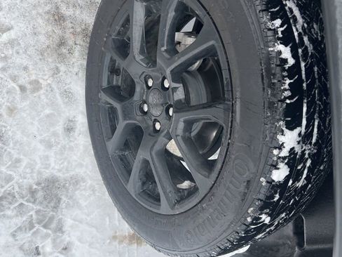 Used 2024 Jeep Compass Latitude w/ Sun and Sound Group image 24