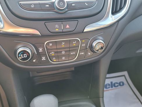 Used 2023 Chevrolet Equinox LT FWD image 22