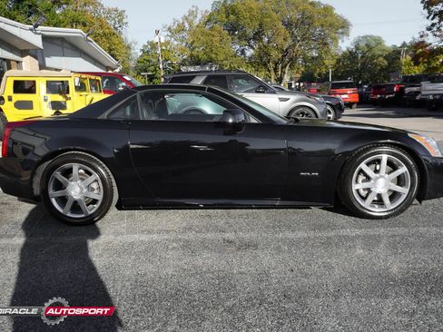 Used 2005 Cadillac XLR image 8