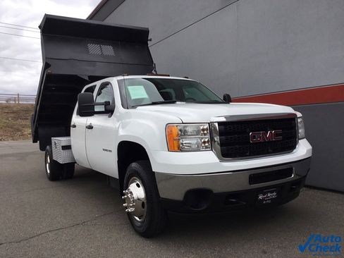Used 2013 GMC Sierra 3500 W/T w/ Snow Plow Prep Package image 3