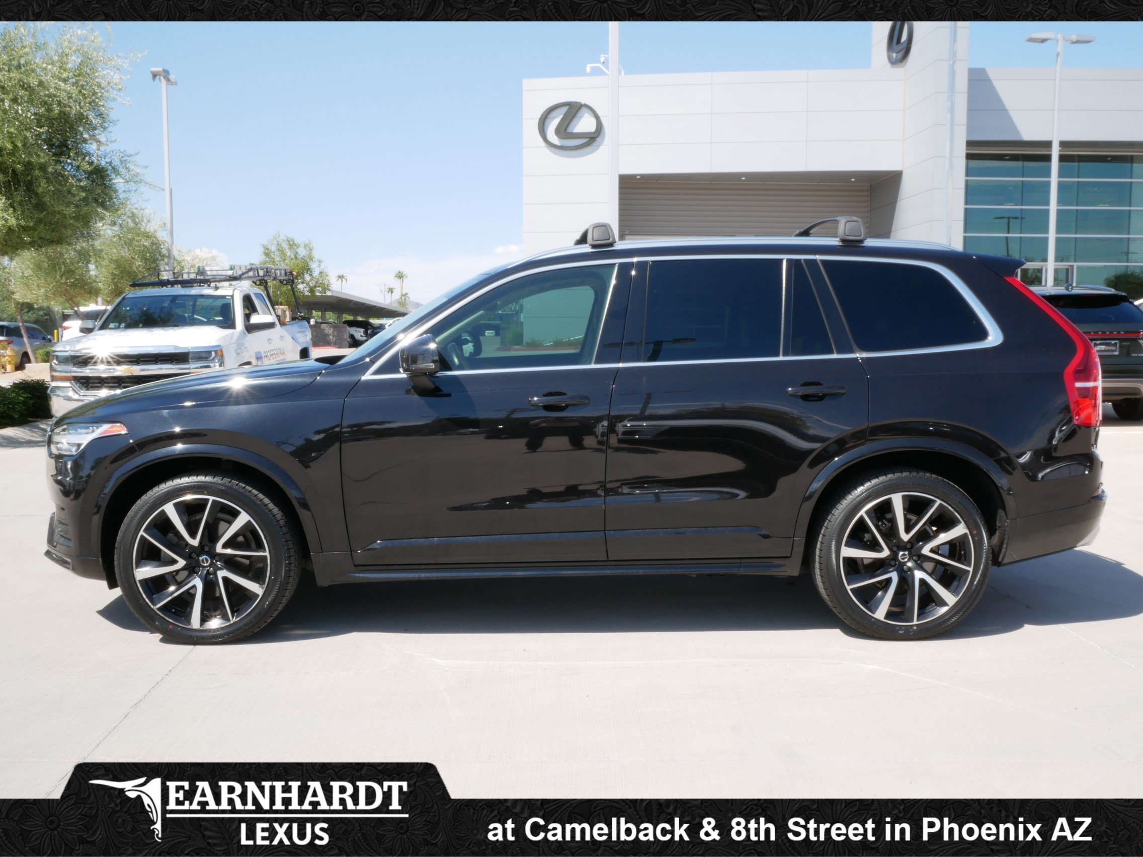 Used 2021 Volvo XC90 T6 Momentum w/ Protection Package Premier AWD/4WD image 3