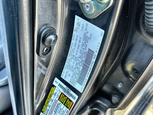 Used 2015 Toyota Tacoma PreRunner image 21