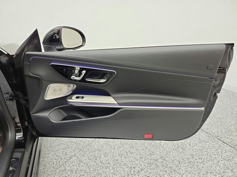 Certified 2025 Mercedes-Benz CLE 300 4MATIC Cabriolet image 19