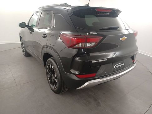 Used 2022 Chevrolet TrailBlazer LT w/ Convenience Package FWD image 7