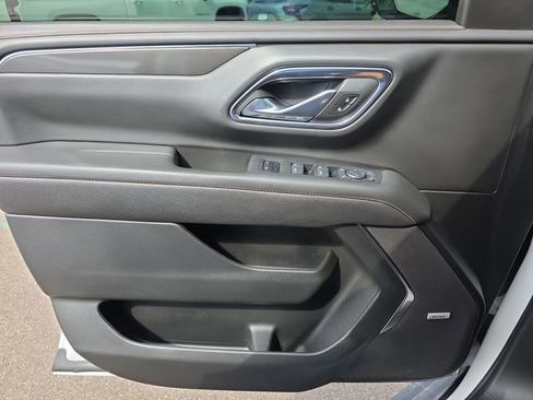 Used 2024 GMC Yukon AT4 w/ AT4 Premium Plus Package image 19
