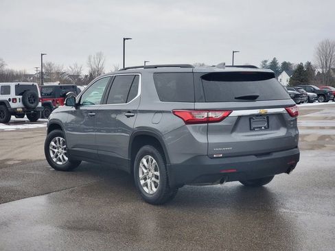 Used 2020 Chevrolet Traverse LT image 3