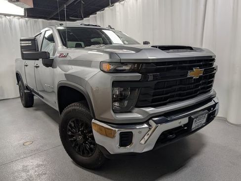New 2026 Chevrolet Silverado 2500 W/T AWD/4WD image 2