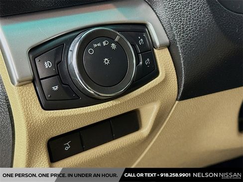 Used 2017 Ford Explorer XLT w/ Equipment Group 202A image 10