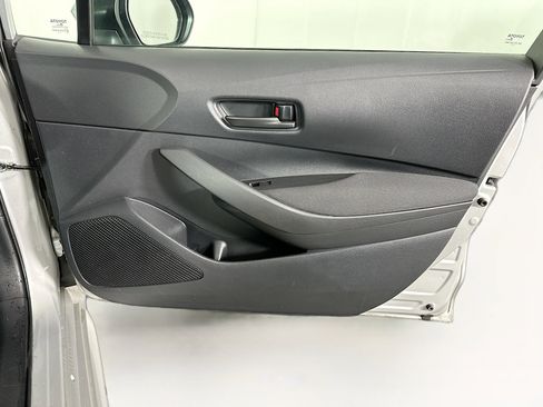 Used 2024 Toyota Corolla LE image 31