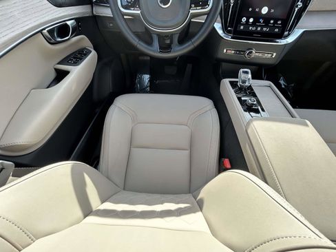Certified 2025 Volvo XC90 B6 Plus image 15