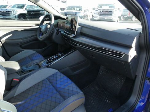 Used 2025 Volkswagen Golf w/ Euro Style Package image 15