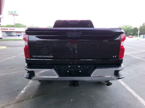 Used 2022 Chevrolet Silverado 2500 LT w/ Convenience Package AWD/4WD image 7