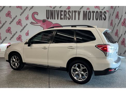 Used 2017 Subaru Forester 2.5i Touring AWD/4WD image 14