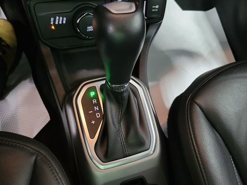 Used 2019 Jeep Renegade Limited w/ Quick Order Package 22P image 47