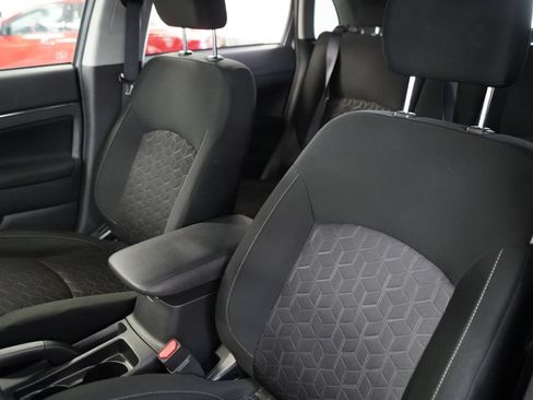 Used 2025 Mitsubishi Outlander Sport ES AWD/4WD image 17