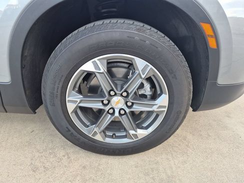 Used 2025 Chevrolet Blazer LT FWD image 10