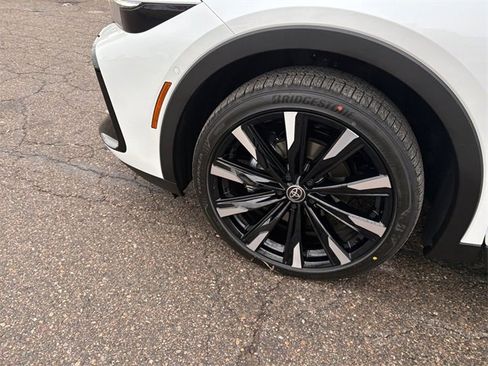 New 2026 Toyota Crown Platinum image 16