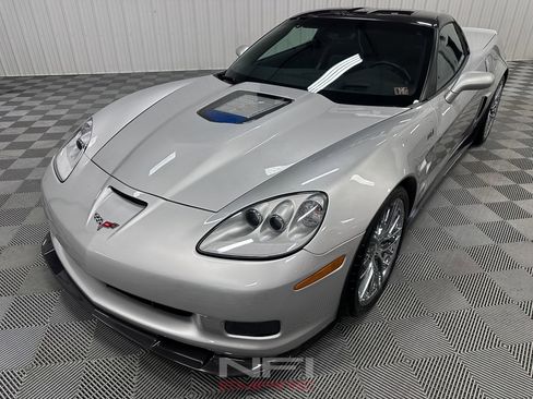 Used 2009 Chevrolet Corvette ZR1 w/ Preferred Equipment Group image 3