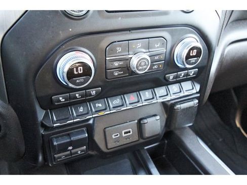 Used 2020 GMC Sierra 2500 Denali w/ Denali Ultimate Package image 25