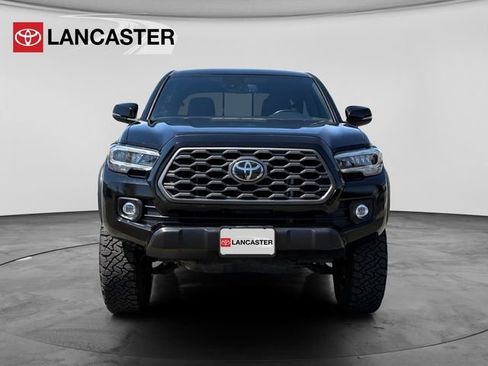 Used 2021 Toyota Tacoma TRD Off-Road w/ Technology Package AWD/4WD image 2