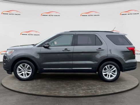 Used 2018 Ford Explorer XLT w/ Equipment Group 201A AWD/4WD image 7