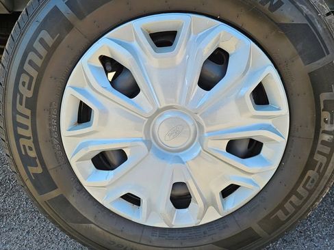 Used 2025 Ford Transit 350 XLT RWD image 15