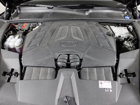 Used 2024 Porsche Cayenne S image 44