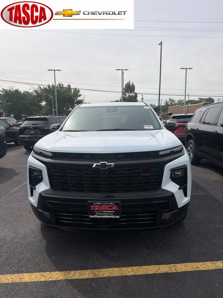 New 2026 Chevrolet Traverse RS w/ LPO, Floor Liner Package AWD/4WD image 1