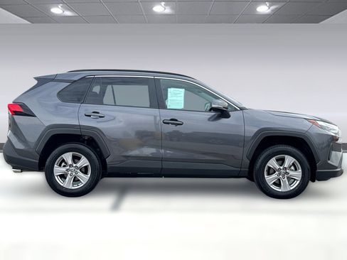 Used 2025 Toyota RAV4 XLE image 2