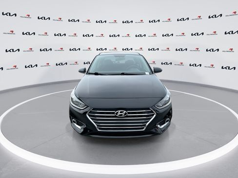 Used 2022 Hyundai Accent SEL FWD image 3