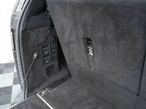 Used 2023 Land Rover Discovery S R-Dynamic AWD/4WD image 52