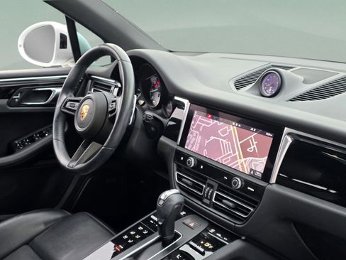 Used 2023 Porsche Macan S image 29